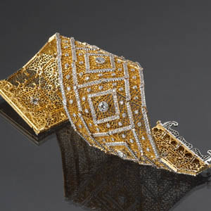 Buccellati Filligree gold and diamond bracelet